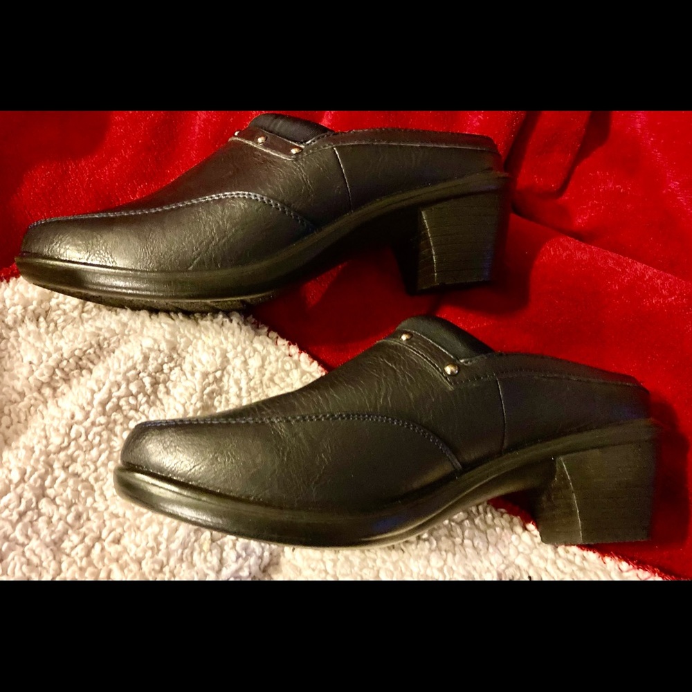 NEW! EASY STREET COMFORT VIEW SHOES sz 8 1/2W